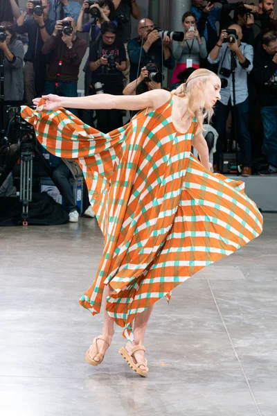 Look 56